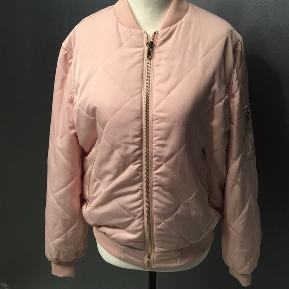 Forever 21 Jackets & Blazers - 🌸NWT Forever 21 Bomber Jacket